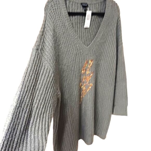 TORRID NEW Plus Size Gray Chunky Knit Pullover Sweater. - Picture 5 of 16